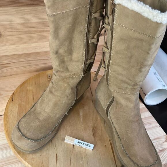Mudd Brown Canvas Faux Fur Boots Womens Size 10 - Picture 3 of 7